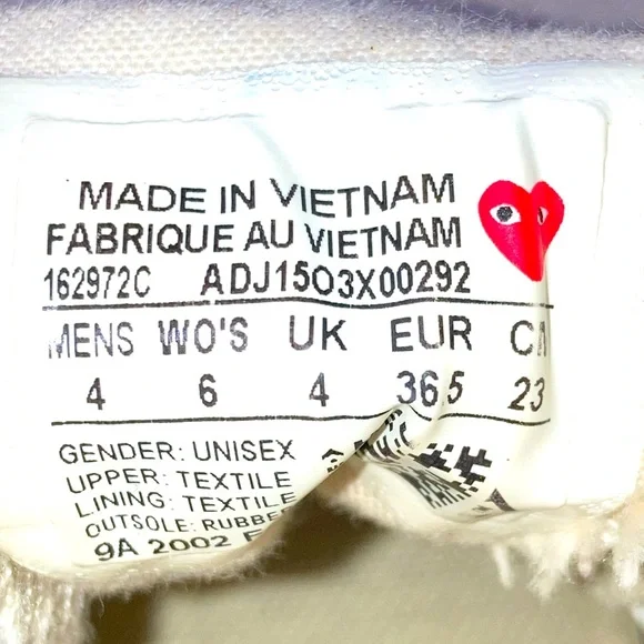 Comme De Garçon PLAY X Converse Hightop sneakers. - Picture 11 of 11